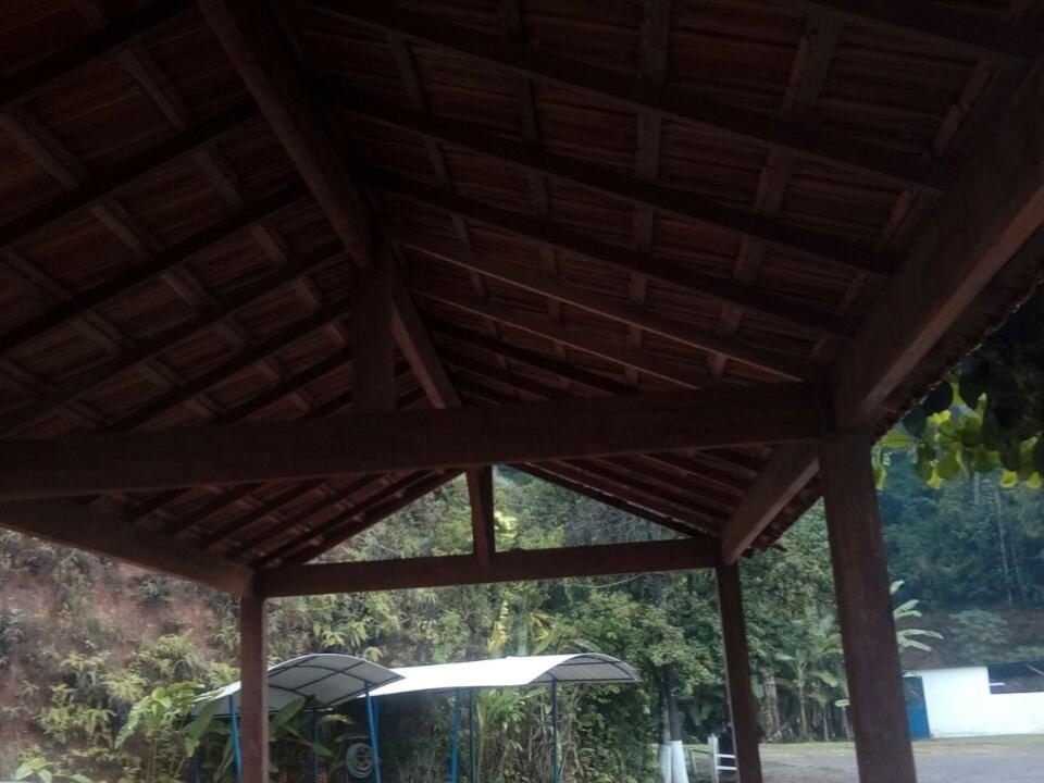 Churrasqueiras e Telhados Coloniais para clubes, condomínios...